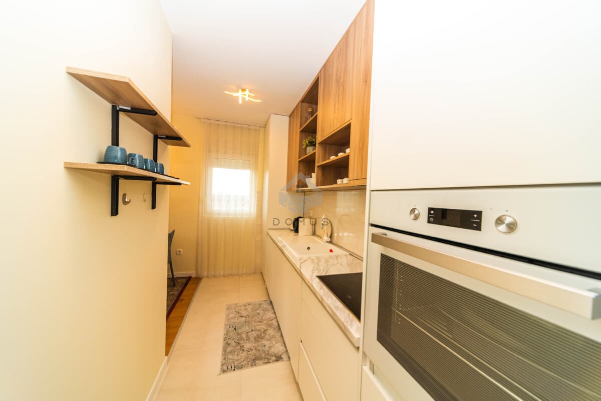 Розкішна трикімнатна квартира 95 м² з 2 гаражами в оренду, Центральна Точка, Подгорица - Зображення 6