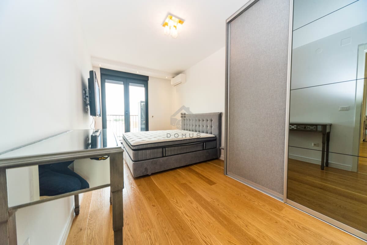 Appartamento con 3 camere di 108 m2 e 2 garage in affitto, Accanto ad Atlas Capital, Podgorica - Immagine 5