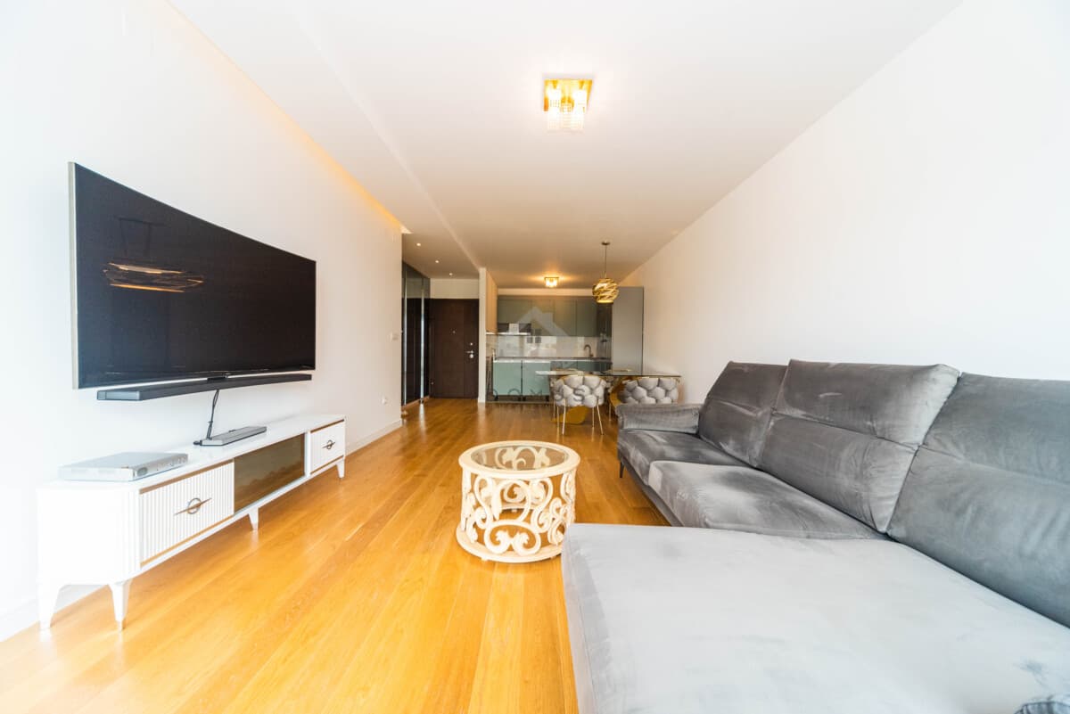 Appartamento con 3 camere di 108 m2 e 2 garage in affitto, Accanto ad Atlas Capital, Podgorica - Immagine 1