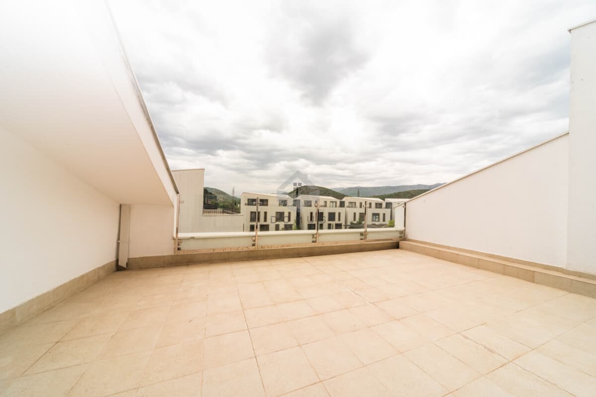 Zagoriç'te 2 Otoparklı, 145 m² Aile Evi - Görsel 17