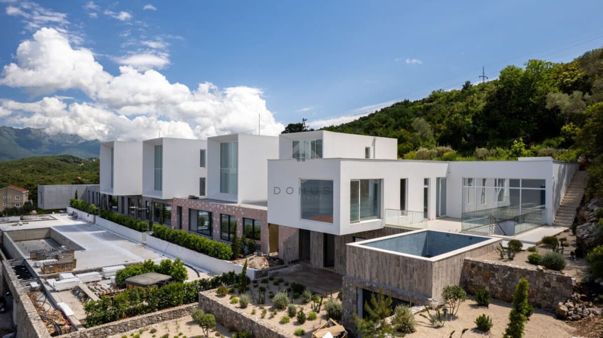 Villa mit 328 m² und Panoramameerblick, Krašići, Tivat — 2