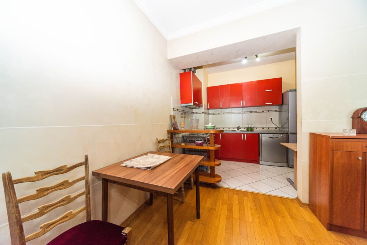 Podgorica Merkez'de 60 m²'lik Eşyalı 1+1 Daire Kiralık - Görsel 4
