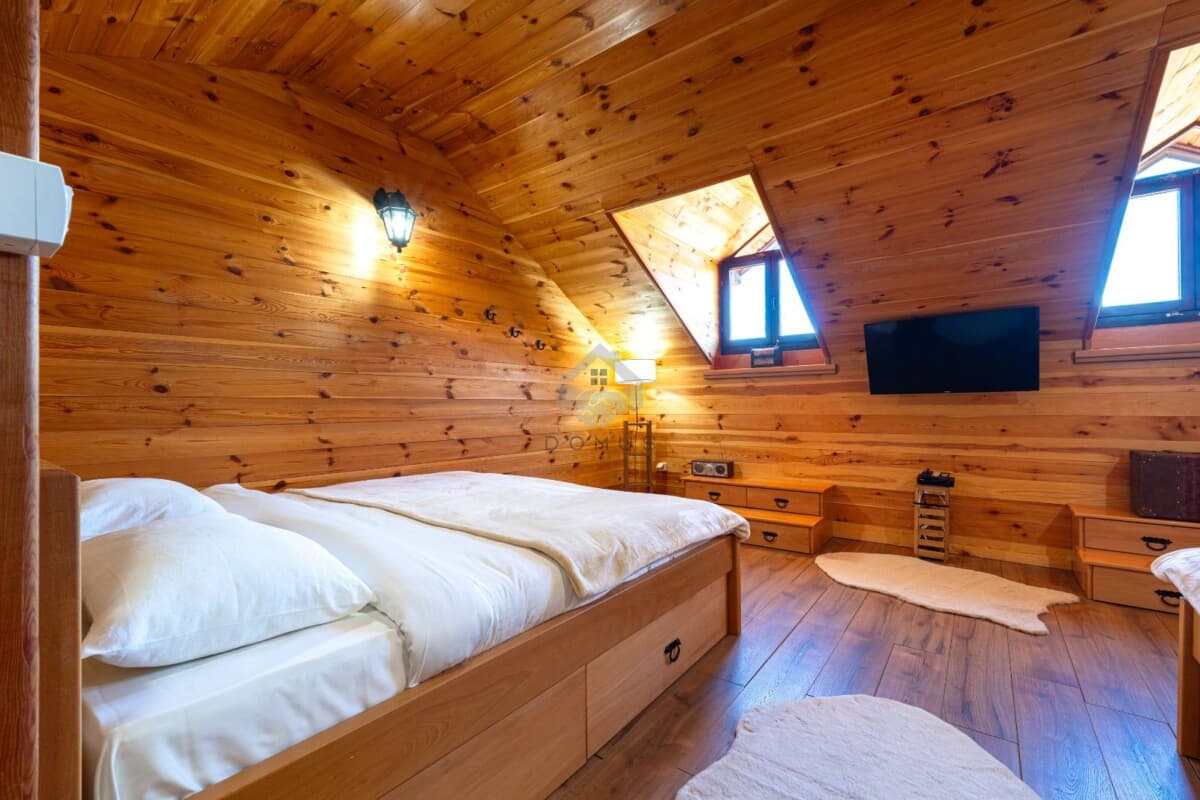 Rijeka Crnojevića'da 200m2'lik Aile Evi Kiralık - Görsel 11