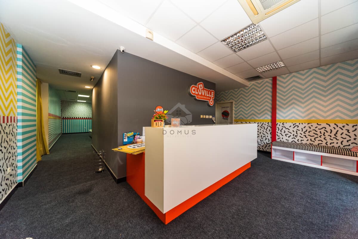 Spațiu comercial de vânzare, 375 m², pe malul Morača, Podgorica