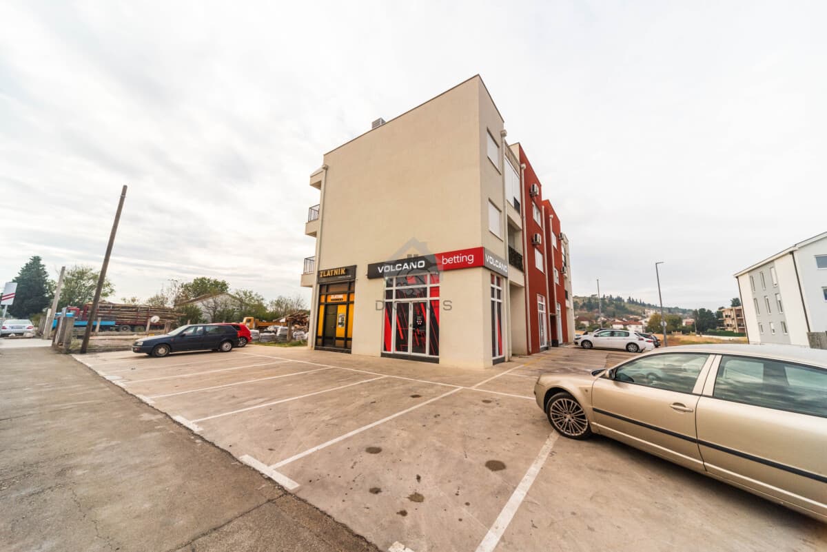 Spațiu comercial de vânzare, 244 m², Zagorič, Podgorica