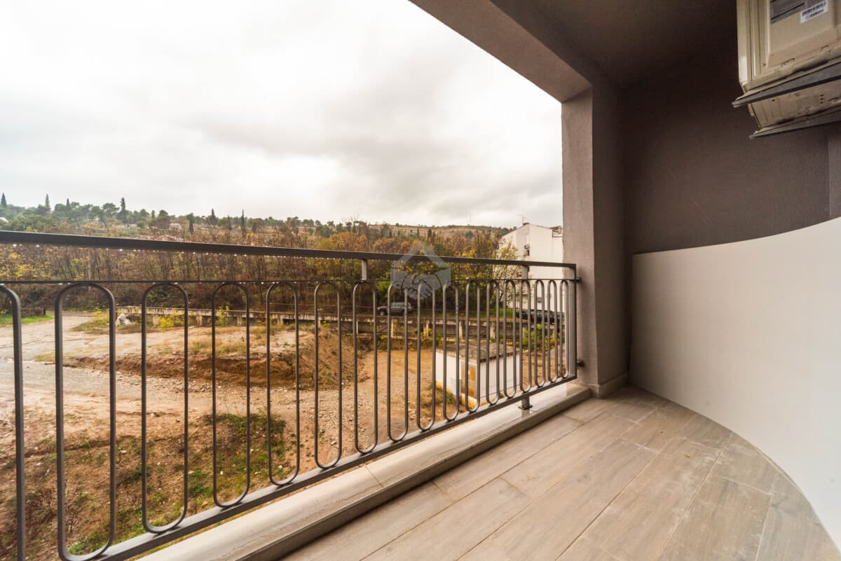 Appartamento arredato con 1 camera da letto di 79 m², Momišići, Podgorica - Immagine 11