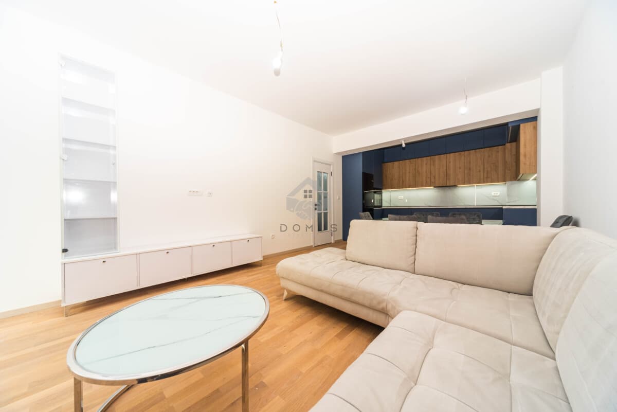 Apartament mobilat cu 1 dormitor de 79 m², Momišići, Podgorica — 2