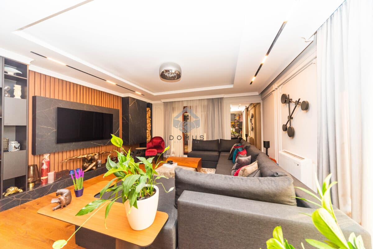 Luksuzan penthouse od 195 m² sa garažom, Pobrežje, Podgorica - Slika 2