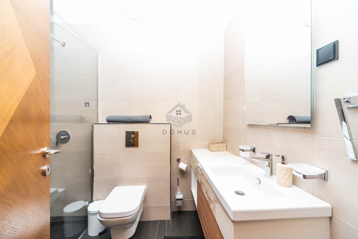 Podgorica, Ljubović'te Garajlı, Eşyalı 2+1 Daire 75 m² - Görsel 9