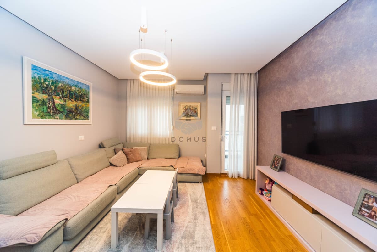 Podgorica'da Garajlı, Eşyalı 2+1 Daire 63 m² - Görsel 2