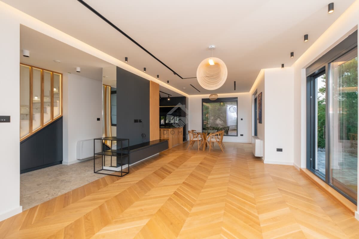 Podgorica, Donja Gorica'da Kiralık Modern 180 m2'lik Havuzlu Ev - Görsel 3