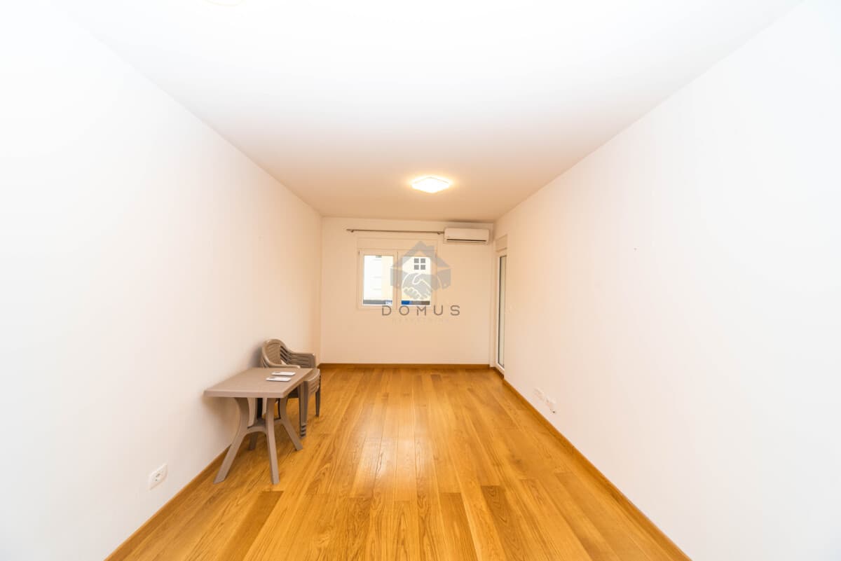Podgorica, New City'de Garajlı 1+1 Daire Kiralık 45 m² - Görsel 1