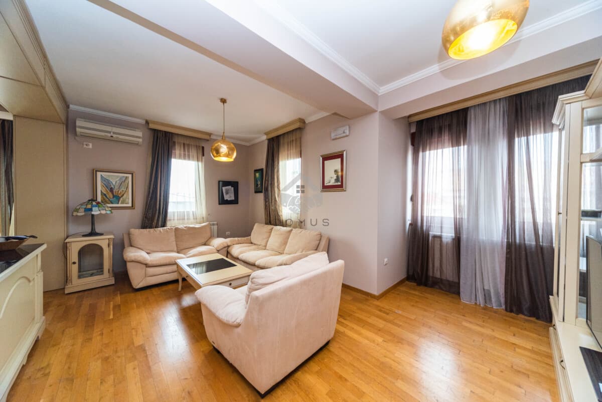 Podgorica Merkez'de Kiralık Eşyalı 2+1 Daire, 58 m2 - Görsel 1