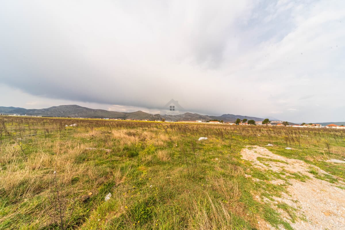 Donja Gorica, Podgorica'da Satılık 3.000 m² Urbanize Arsa - Görsel 3