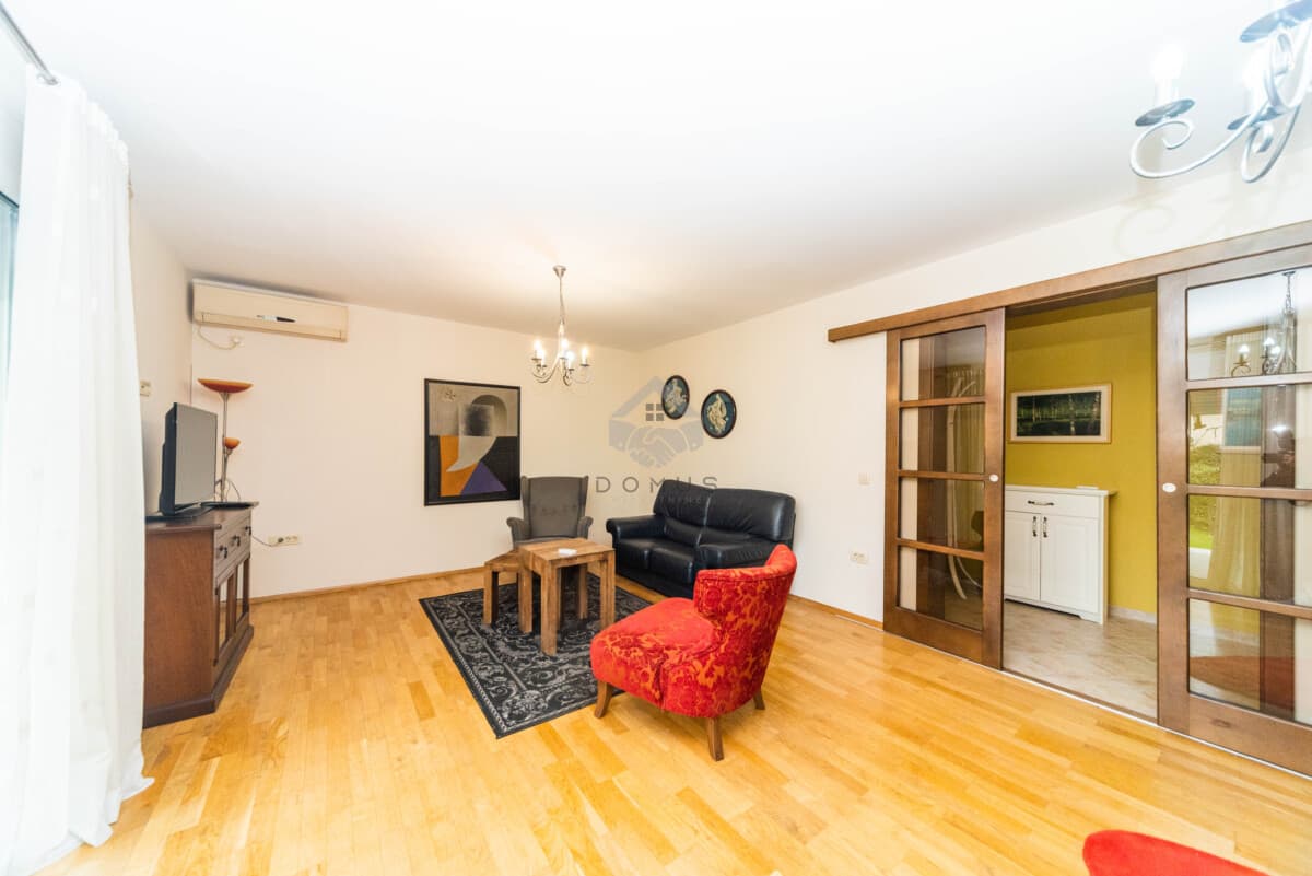 Podgorica, Toloşi'de 500 m² Arsa Üzerinde 200 m²'lik Aile Evi - Görsel 9