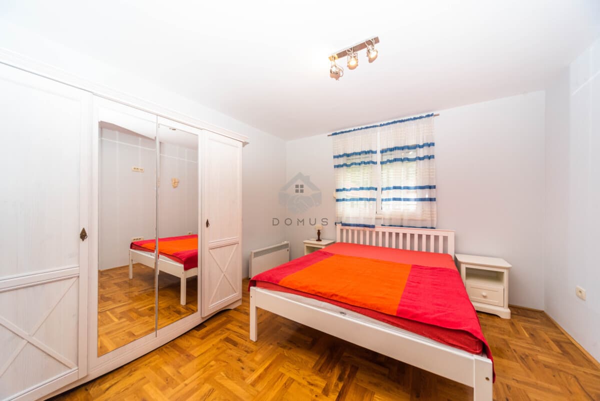 Podgorica, Toloşi'de 500 m² Arsa Üzerinde 200 m²'lik Aile Evi - Görsel 19