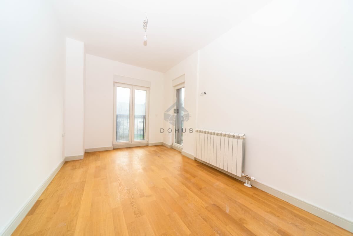 Dvosoban stan 60 m² sa garažom, Centar, Kolašin - Slika 4