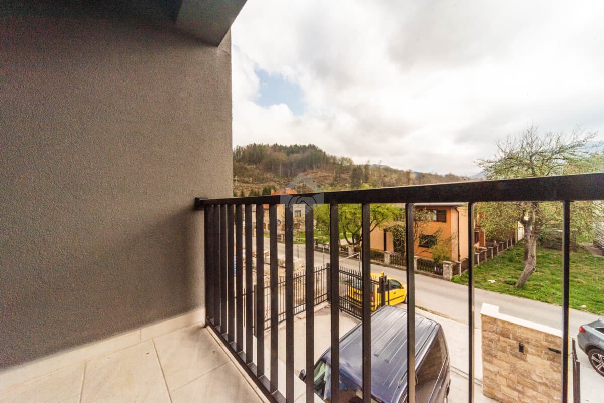 Dvosoban stan 60 m² sa garažom, Centar, Kolašin - Slika 8