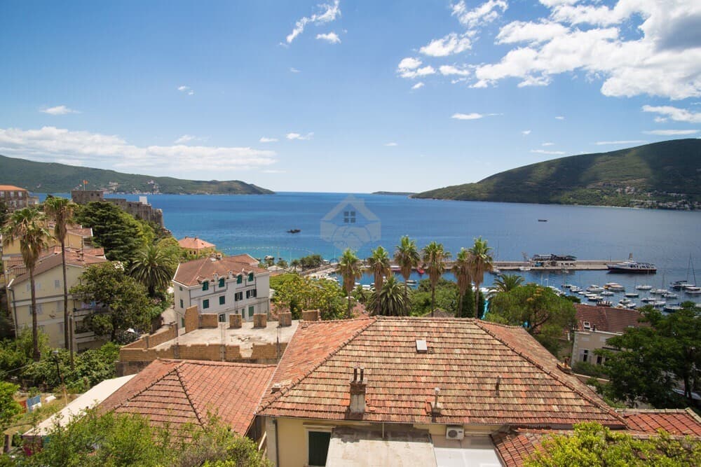 102 m²-es üzlethelyiség a központban, Herceg Novi - 17. kép