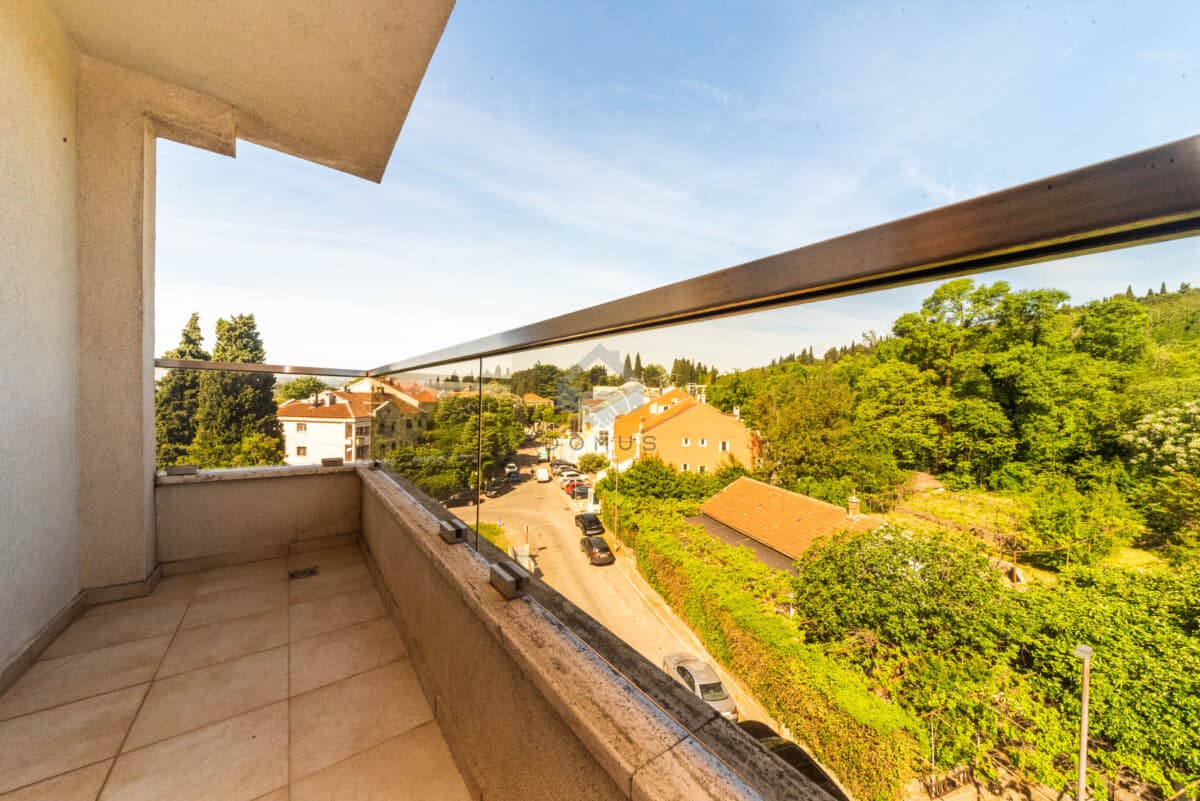 Podgorica, Gorica C'de 4 Odalı, 175 m² Dubleks Daire - Görsel 15