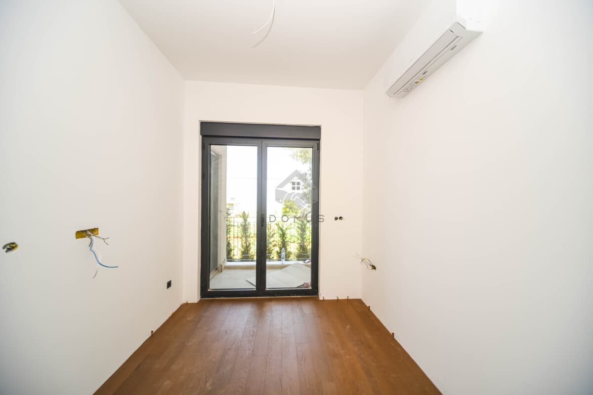 Podgorica, Toloşi'de Otoparklı 2+1 Daire, 60 m2 - Görsel 3