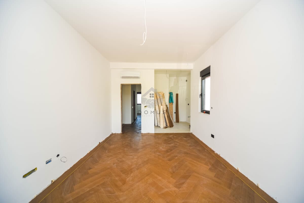 Podgorica, Toloşi'de Otoparklı 2+1 Daire, 60 m2 - Görsel 1