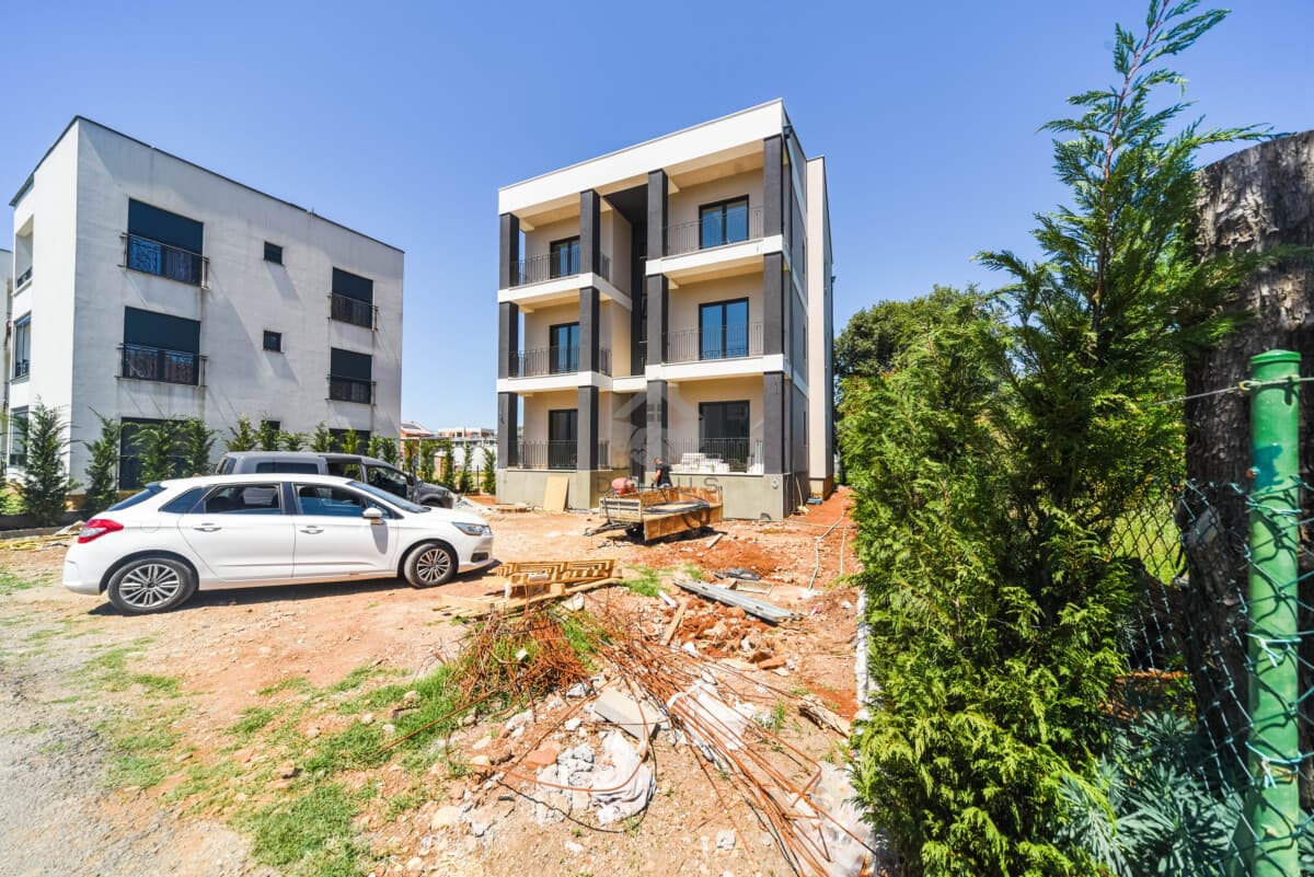 Podgorica, Toloşi'de Otoparklı 2+1 Daire, 60 m2 - Görsel 8