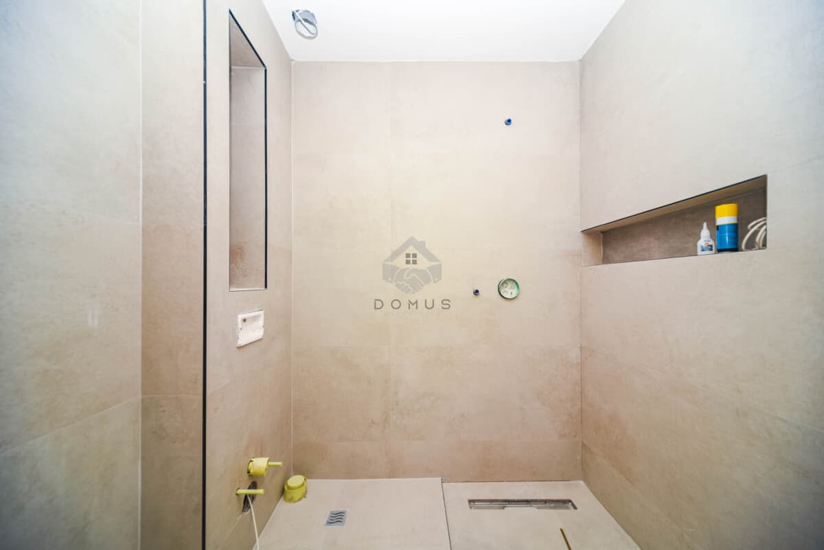 Podgorica, Toloşi'de Otoparklı 2+1 Daire, 60 m2 - Görsel 5