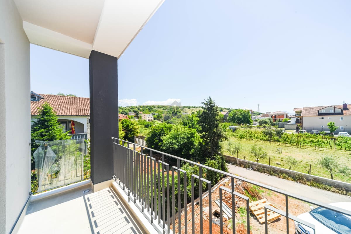 Podgorica, Toloşi'de Otoparklı 2+1 Daire, 60 m2 - Görsel 6