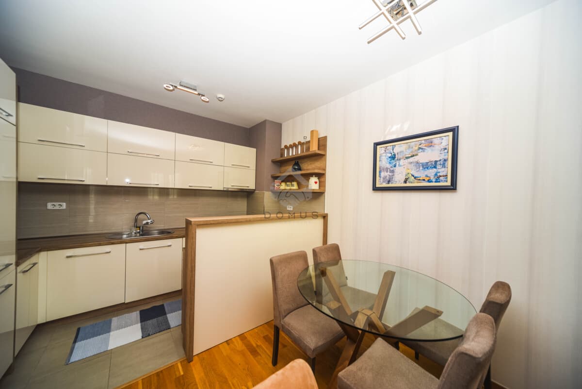 Podgorica'da Eşyalı 2+1 Daire 63 m2, City Kvart - Görsel 4