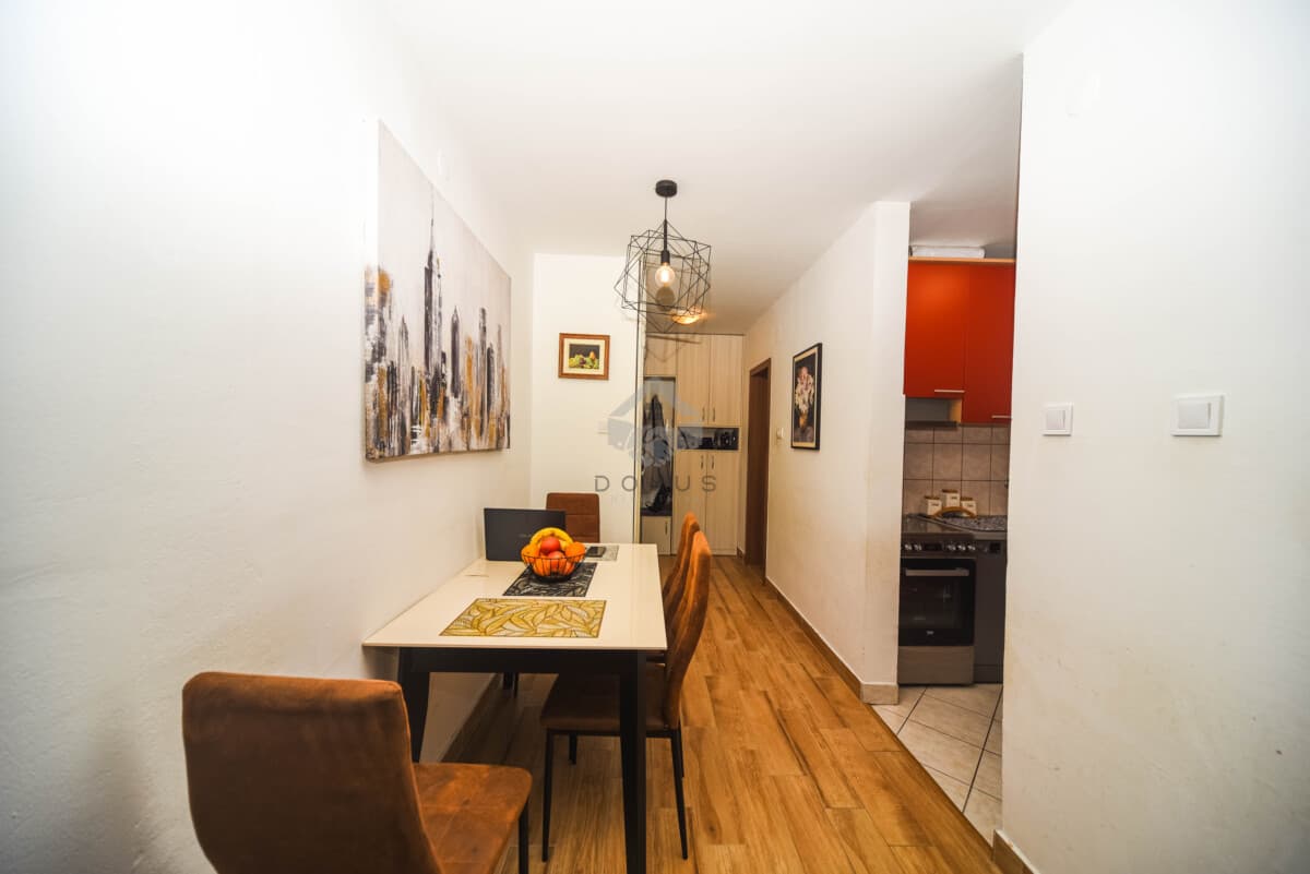 Podgorica, Stari Aerodrom'da Satılık Eşyalı 48 m² 1+1 Daire - Görsel 3