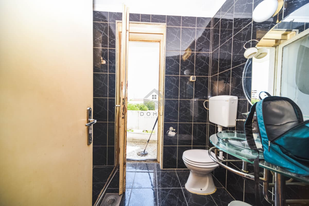 Podgorica, Zabjelo'da Yenilenmesi Gereken 2+1 Daire, 81 m² - Görsel 5