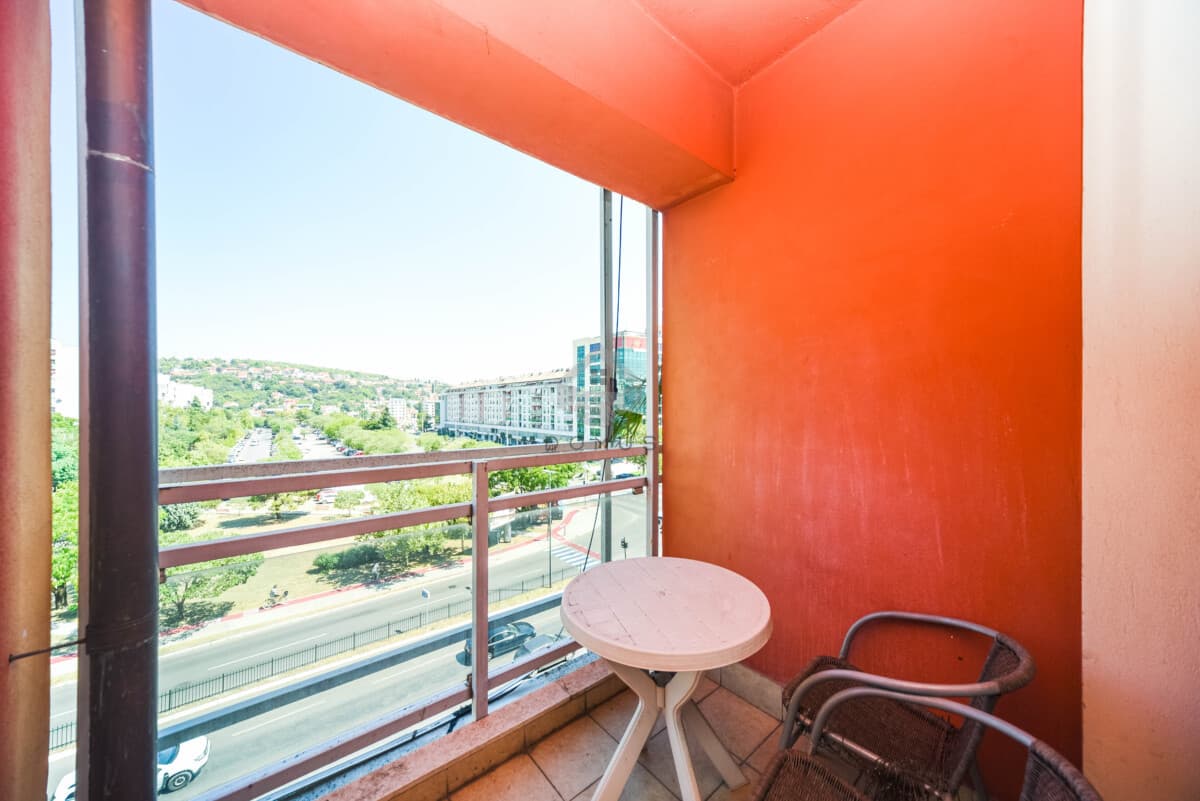 Podgorica, Preko Morače'da Park Yerine Sahip 3+1 Daire Kiralık - Görsel 12
