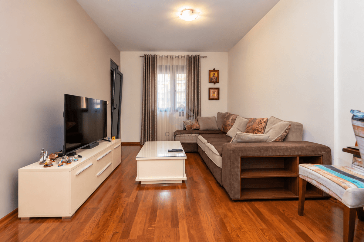 Podgorica, Ljubović'te Satılık Otoparklı 45 m² 1+1 Daire