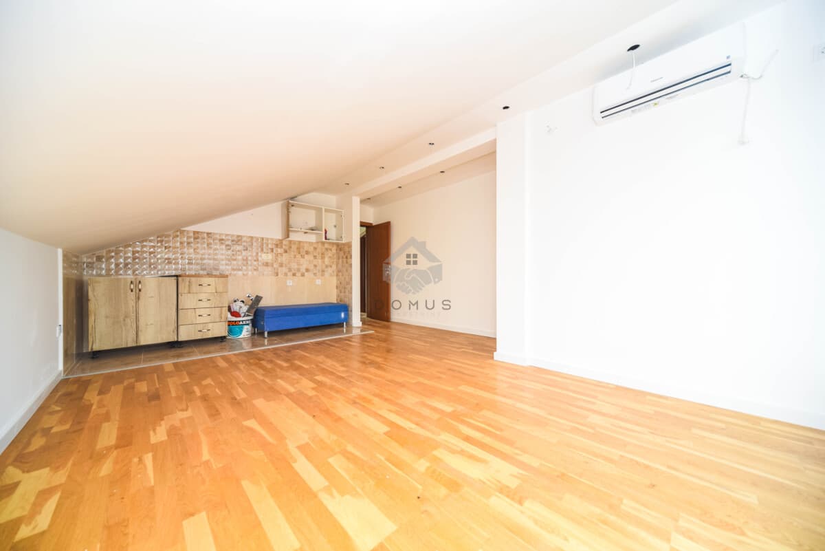 Appartamento con 2 camere da letto di 68 m² con garage, Zabjelo, Podgorica - Immagine 4