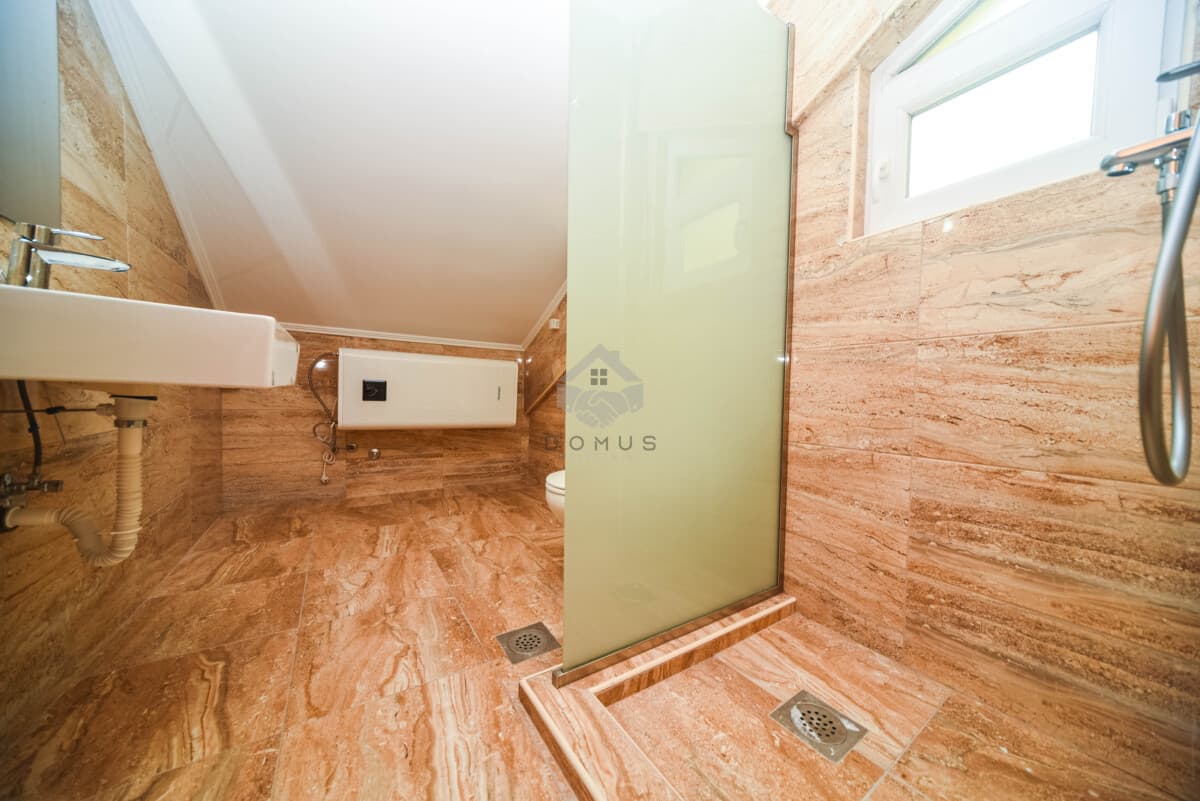 Byt s 1 ložnicí 42 m² s garáží, Zabjelo, Podgorica - Obrázek 6