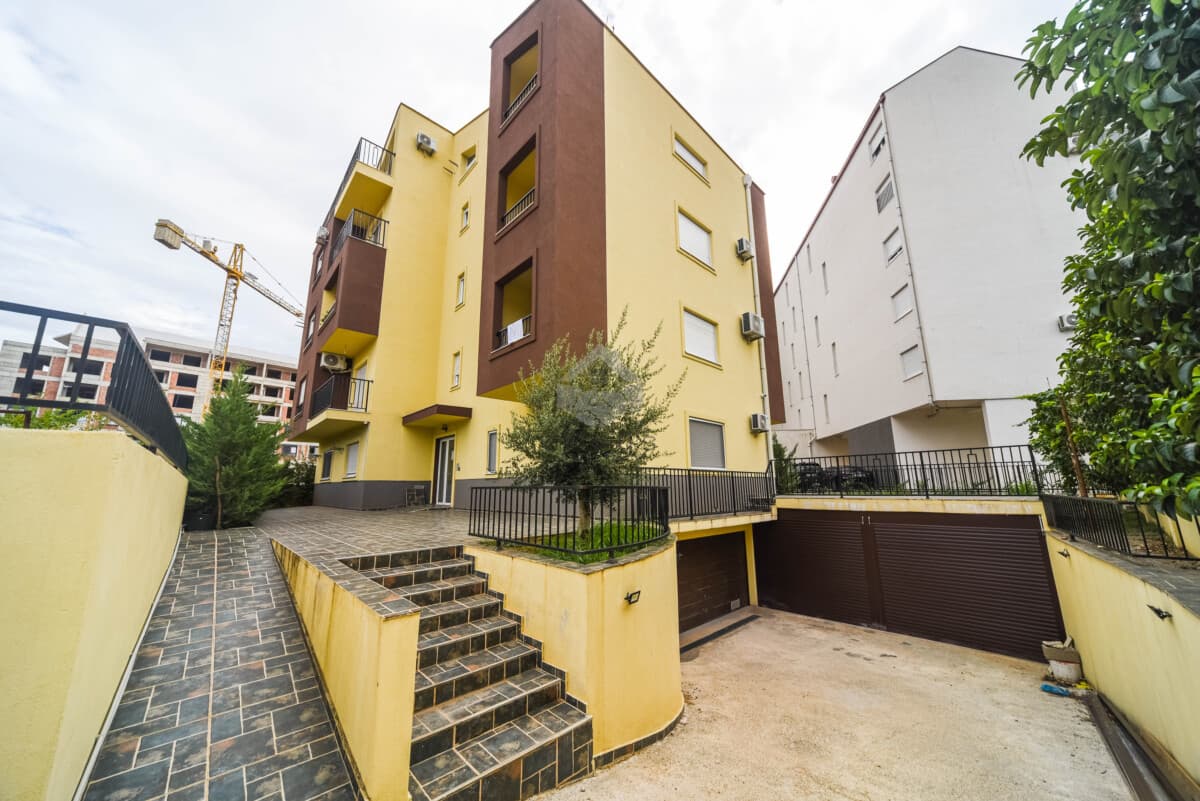 Byt s 1 ložnicí 42 m² s garáží, Zabjelo, Podgorica - Obrázek 8