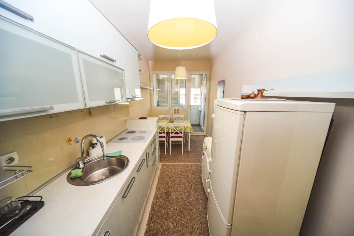 Podgorica, Otobüs Terminali'nde Kiralık/Satılık Eşyalı 64 m² 1+1 Daire - Görsel 5