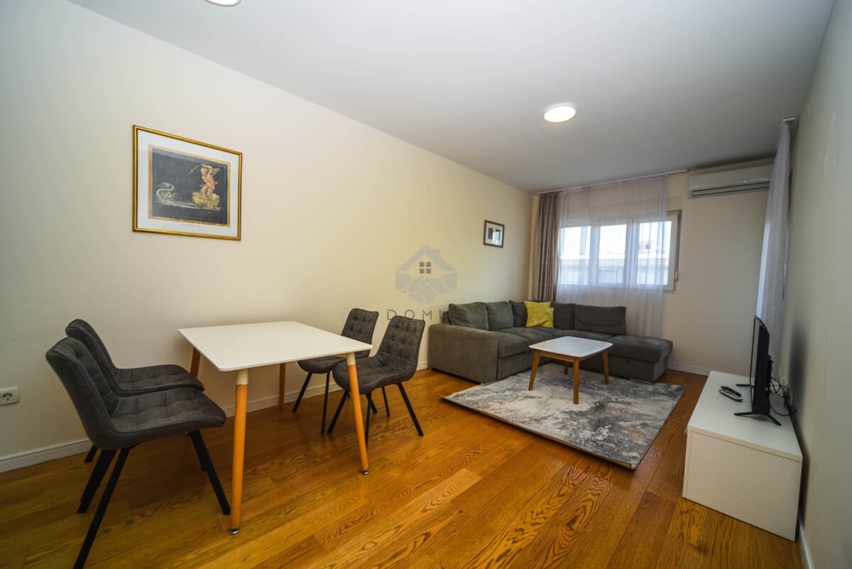 Podgorica, Central Point'te Kiralık Eşyalı 65 m² 1+1 Daire - Görsel 1