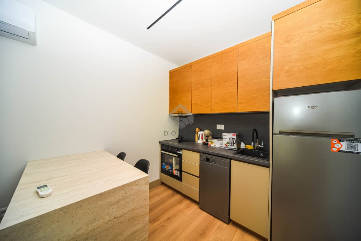Tivat, Mrčevac'ta Otoparklı 35 m² 1+1 Daire - Görsel 4