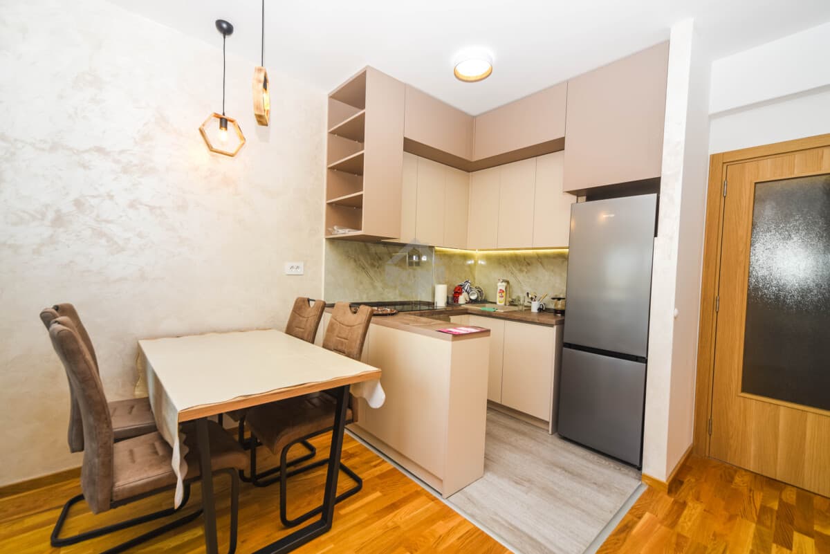 Podgorica, Zagorič'te Kiralık Otoparklı Yeni 1+1 Daire 48 m² - Görsel 4