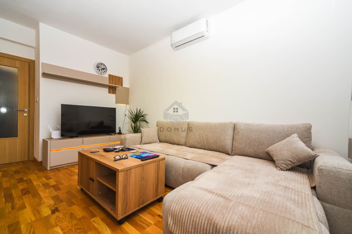 Podgorica, Zagorič'te Kiralık Otoparklı Yeni 1+1 Daire 48 m² - Görsel 1
