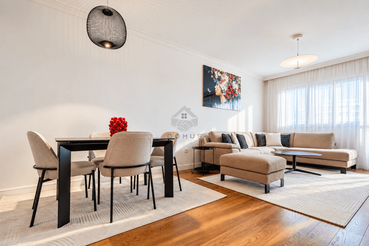 Egy hálószobás, 50 m²-es lakás garázsbeállóval, Central Point, Podgorica - 1. kép
