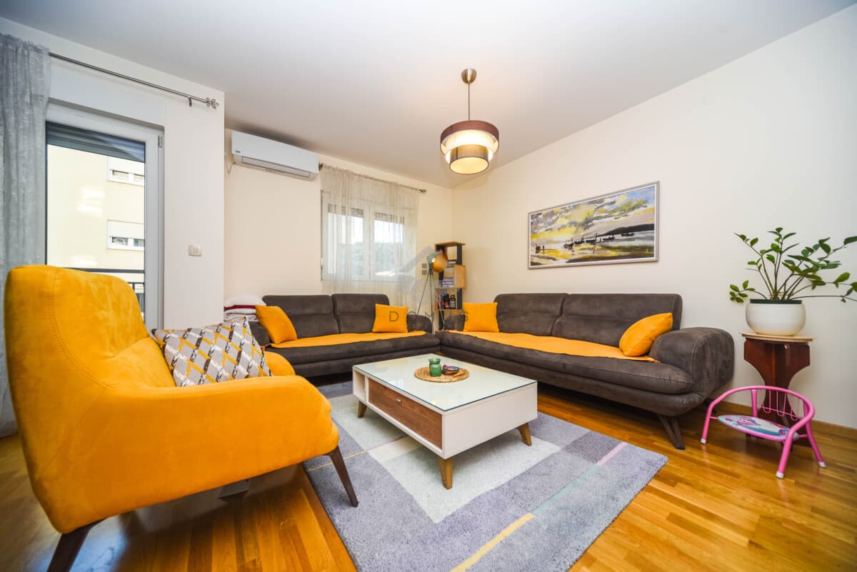 Podgorica, Zagorič'te Kiralık Garajlı 62 m² 1+1 Daire