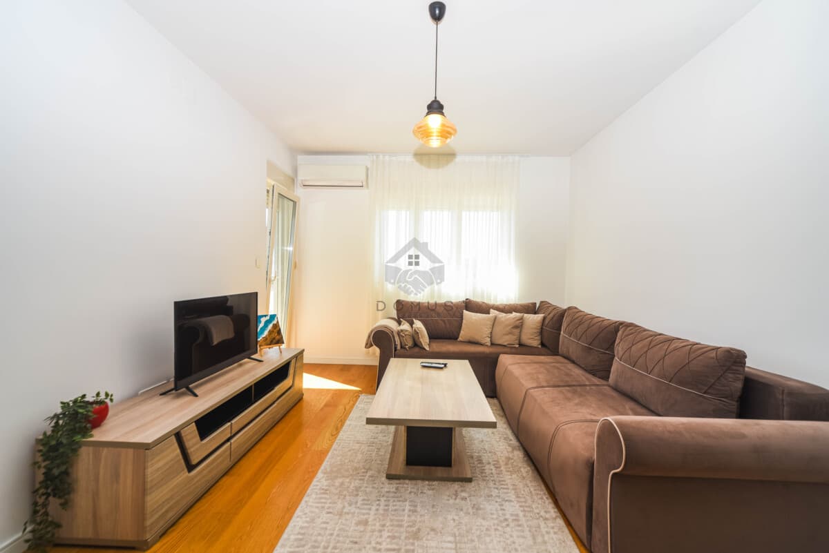 Podgorica, Central Point'te Kiralık 49 m² 1+1 Daire - Görsel 1