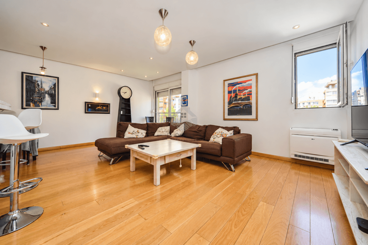 Podgorica, Blok V'te Kiralık Eşyalı 88 m² 2+1 Daire
