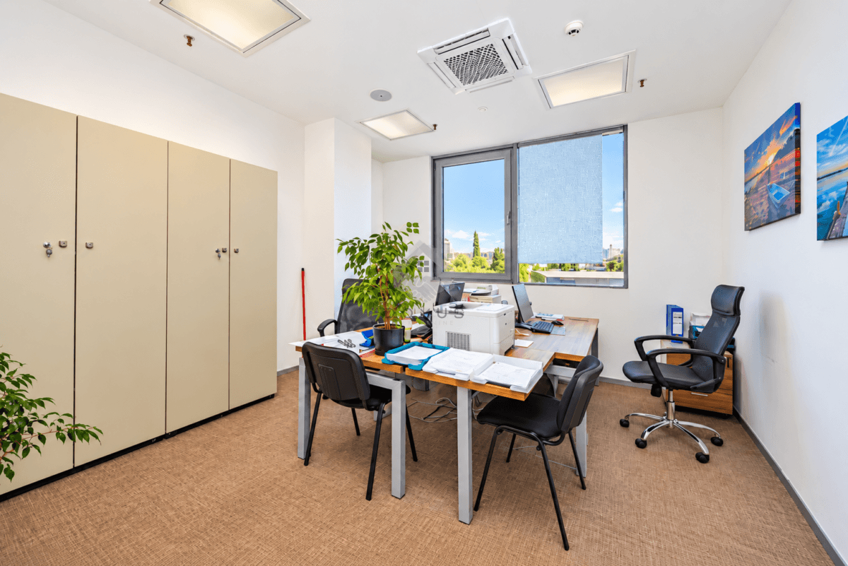Канцеларијски простор 100 м², Доња Горица, Подгорица