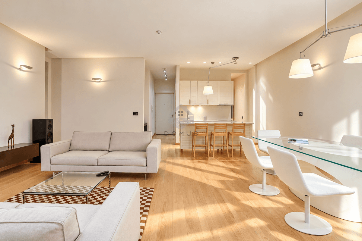 Zweizimmerwohnung mit 120 m² und 2 Parkplätzen zu vermieten, Capital Plaza, Podgorica