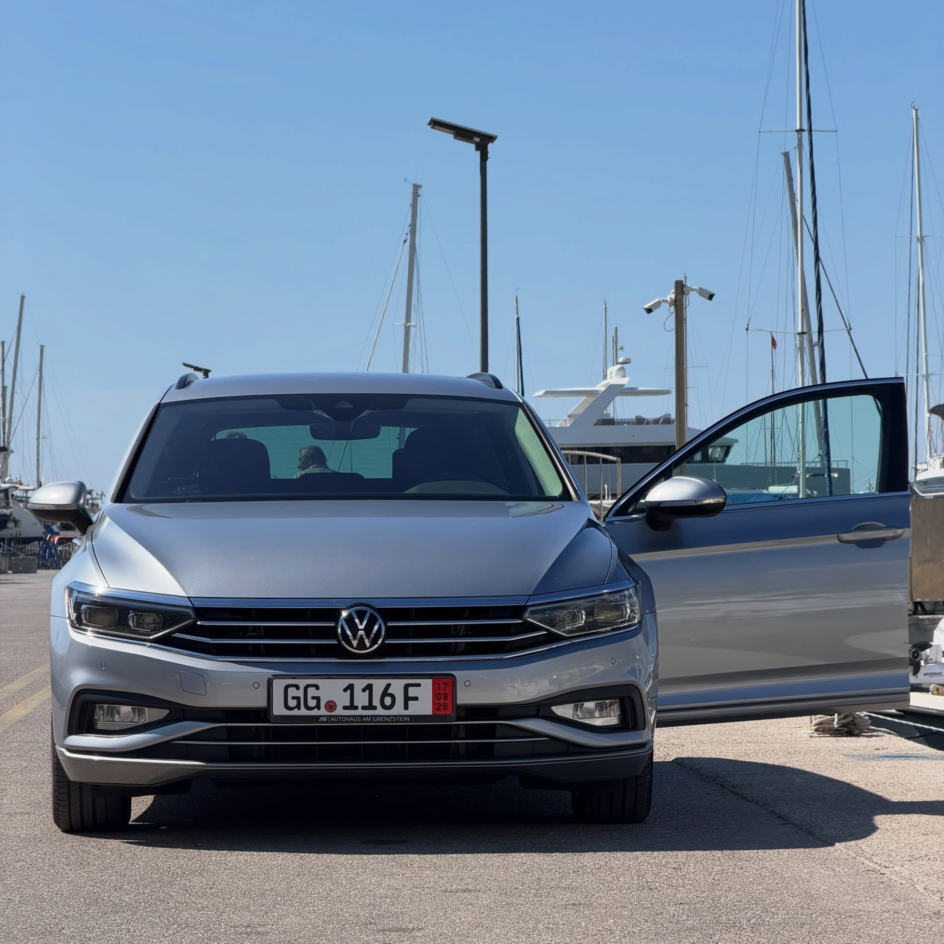 Volkswagen Passat Variant 2.0 TDI 4MOTION DSG, 2022 — 2
