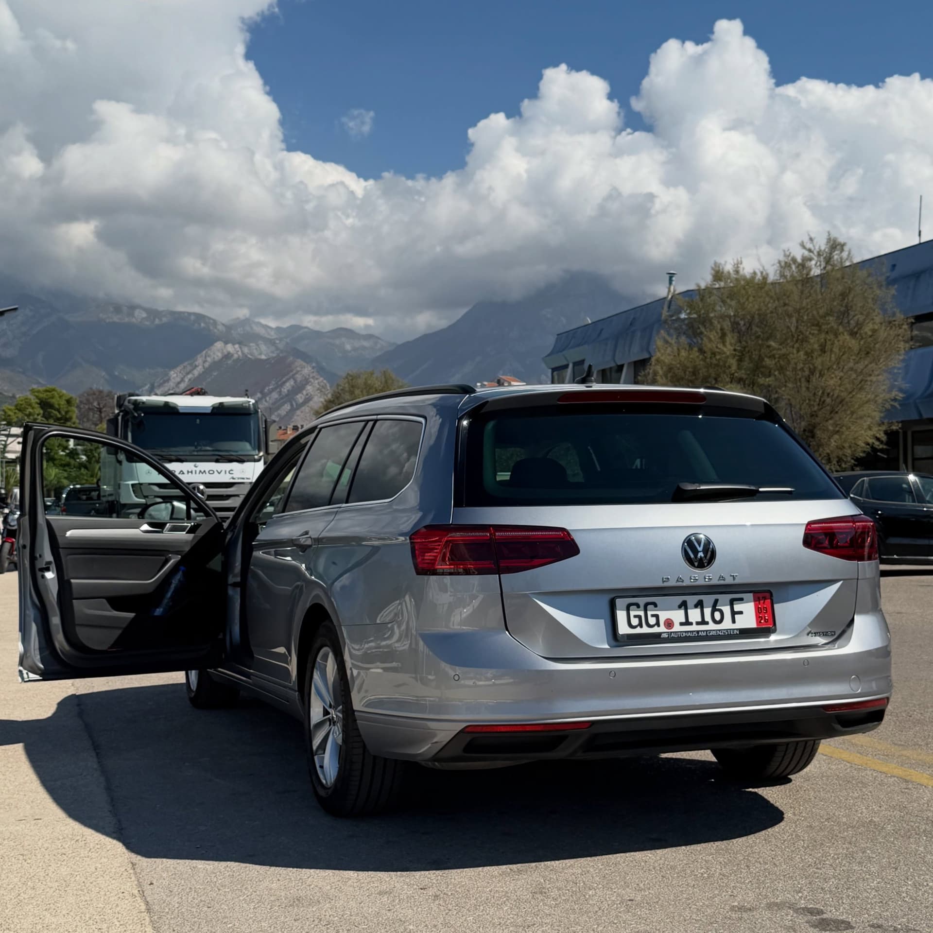 Volkswagen Passat Variant 2.0 TDI 4MOTION DSG, 2022 - Zdjęcie 5